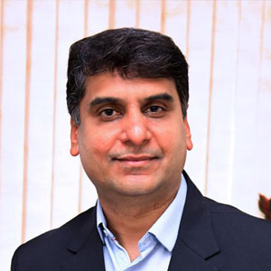 Dr Nanda Kumar